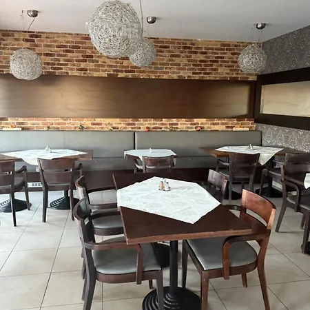 Hotel Velky Meder Отель